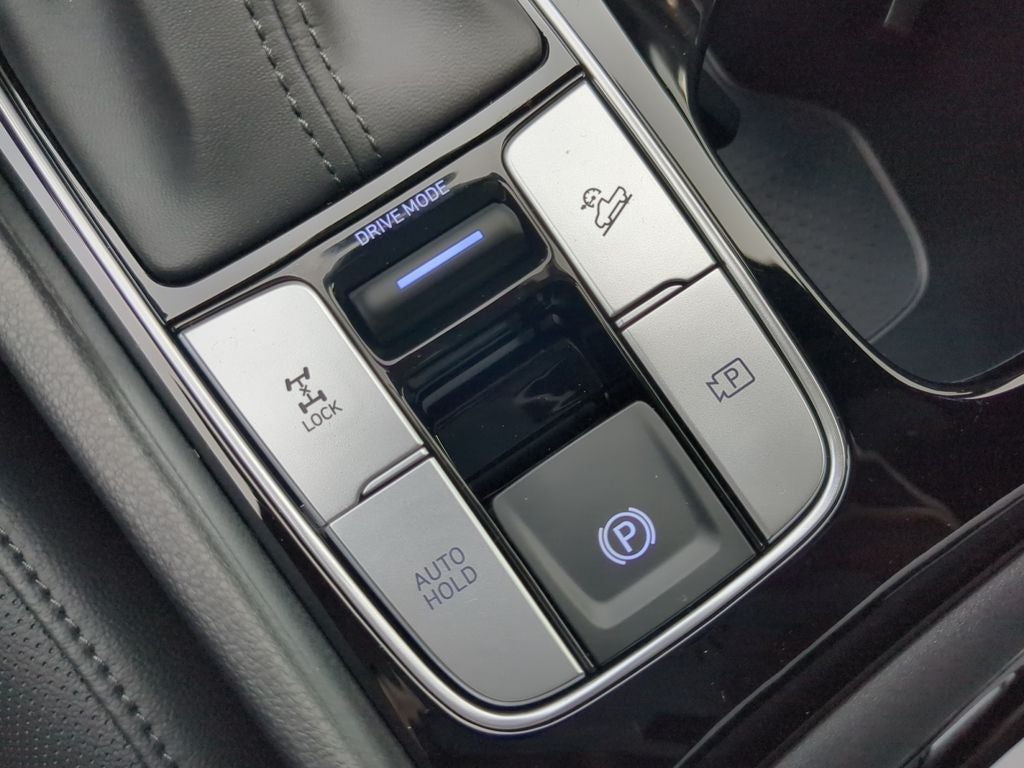 2025 Hyundai SANTA CRUZ SEL Activity