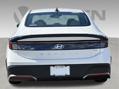 2026 Hyundai SONATA HYBRID SEL