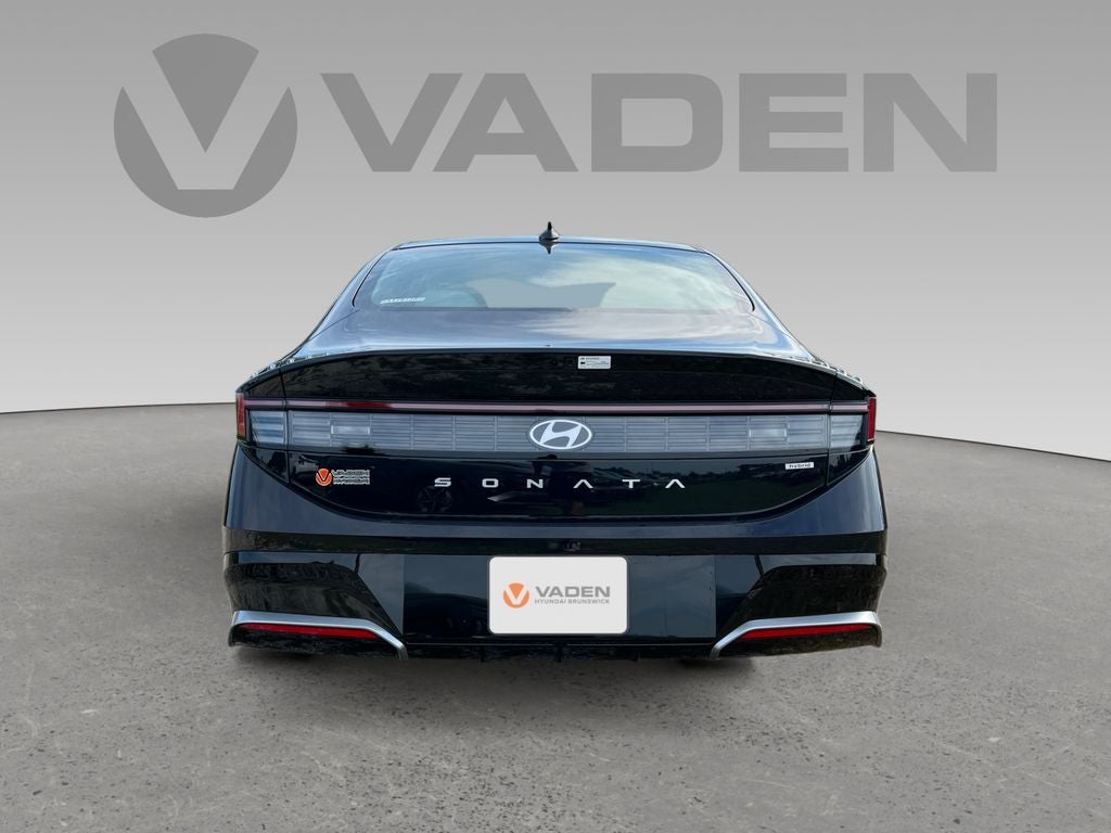 2025 Hyundai SONATA HYBRID SEL