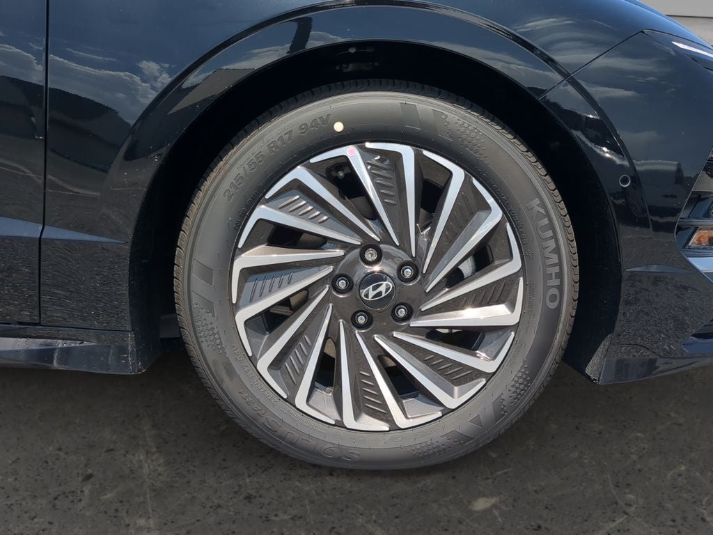 2025 Hyundai SONATA HYBRID Limited