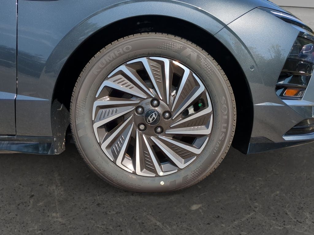 2024 Hyundai SONATA HYBRID Limited