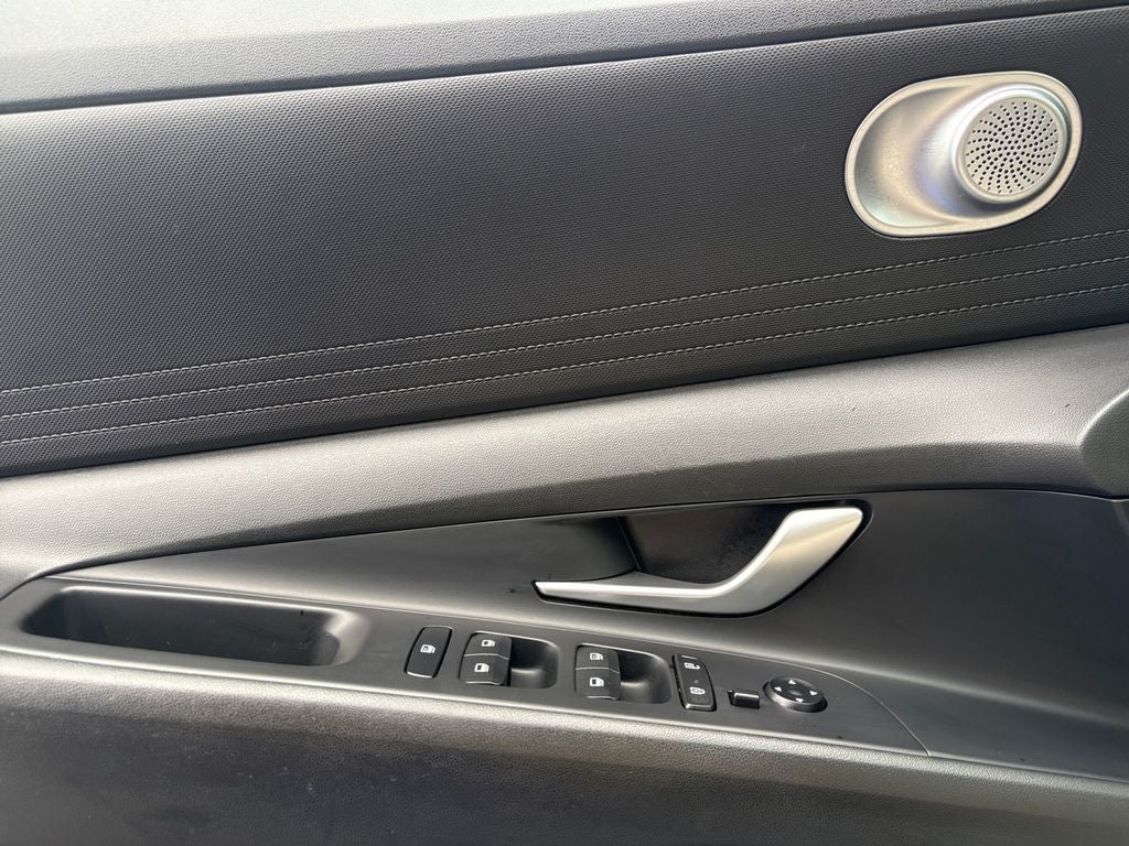 2023 Hyundai ELANTRA HYBRID Blue