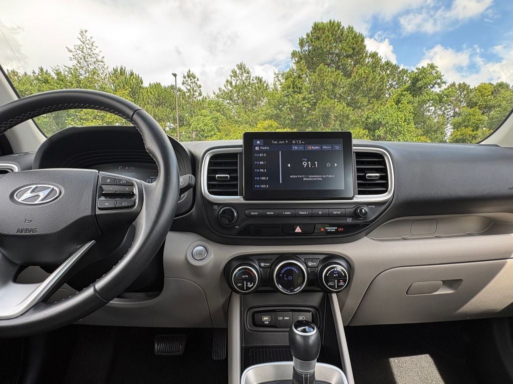 2022 Hyundai VENUE Limited