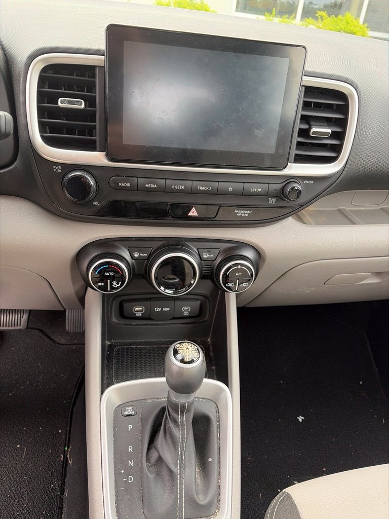 2023 Hyundai VENUE SEL
