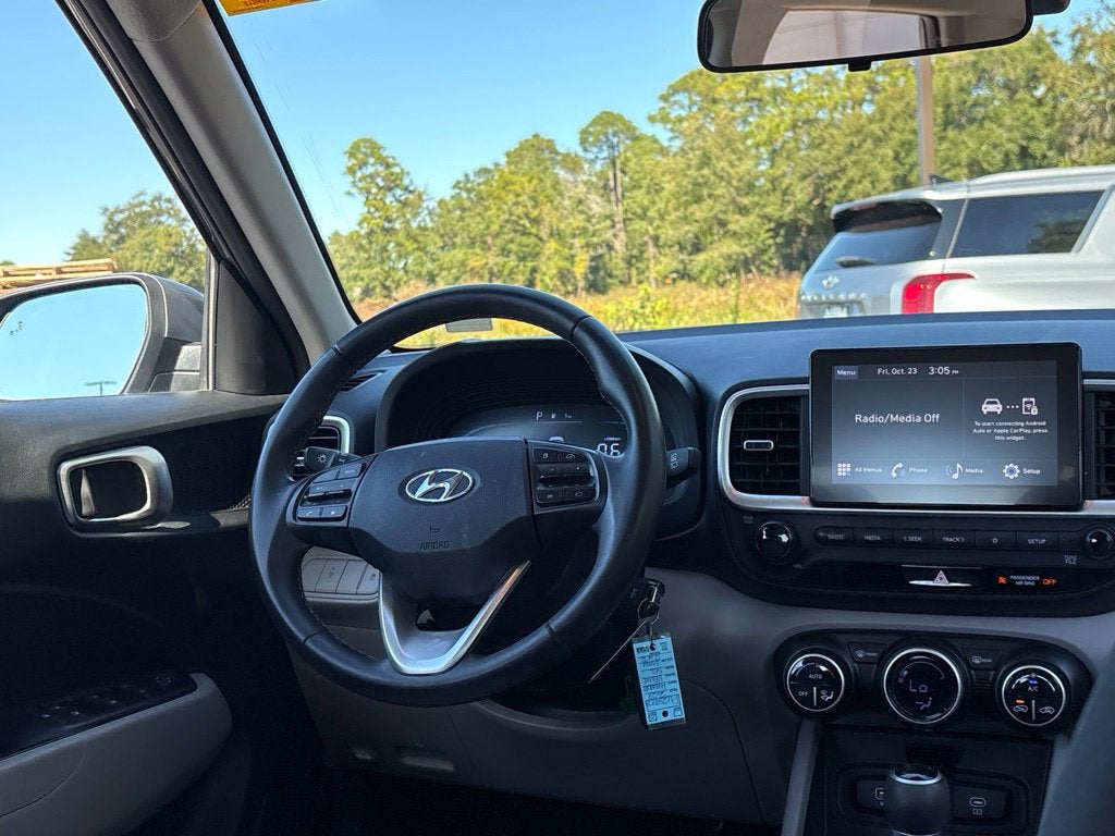 2023 Hyundai VENUE SEL