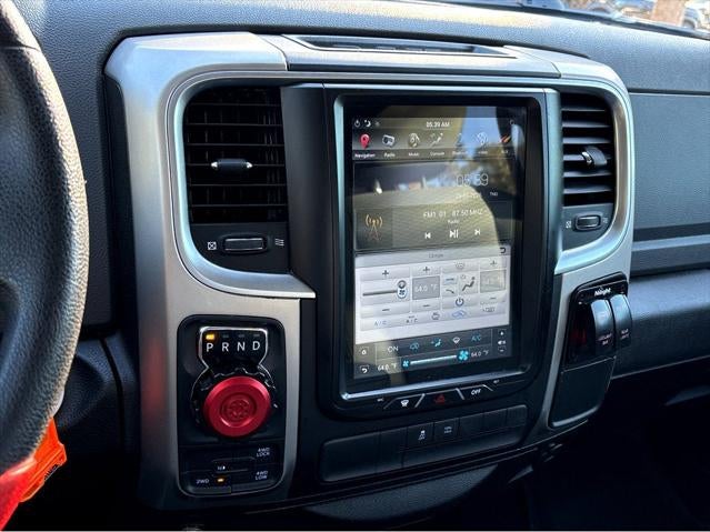 2019 RAM 1500 Classic SLT Crew Cab 4x4 6'4' Box