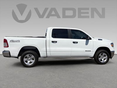 2023 RAM 1500 Big Horn Crew Cab 4x4 5'7' Box