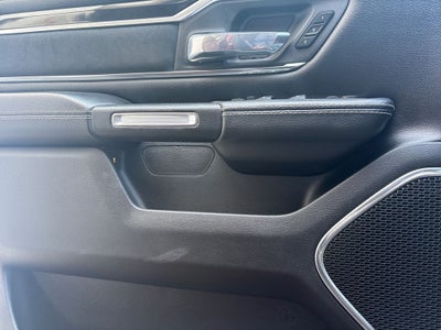 2022 RAM 1500 Laramie Crew Cab 4x4 5'7' Box