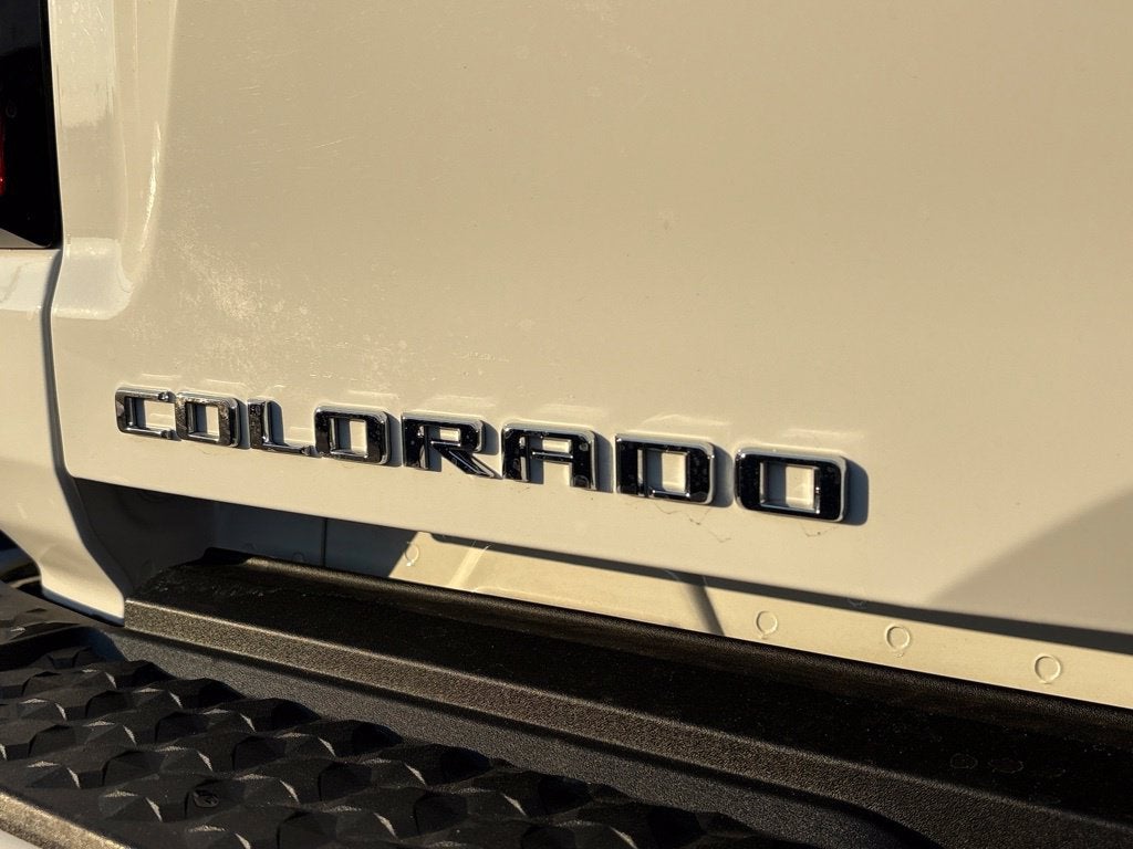 2024 Chevrolet Colorado 4WD LT
