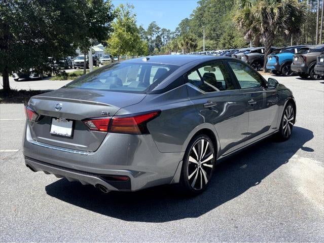 2022 Nissan Altima SR FWD