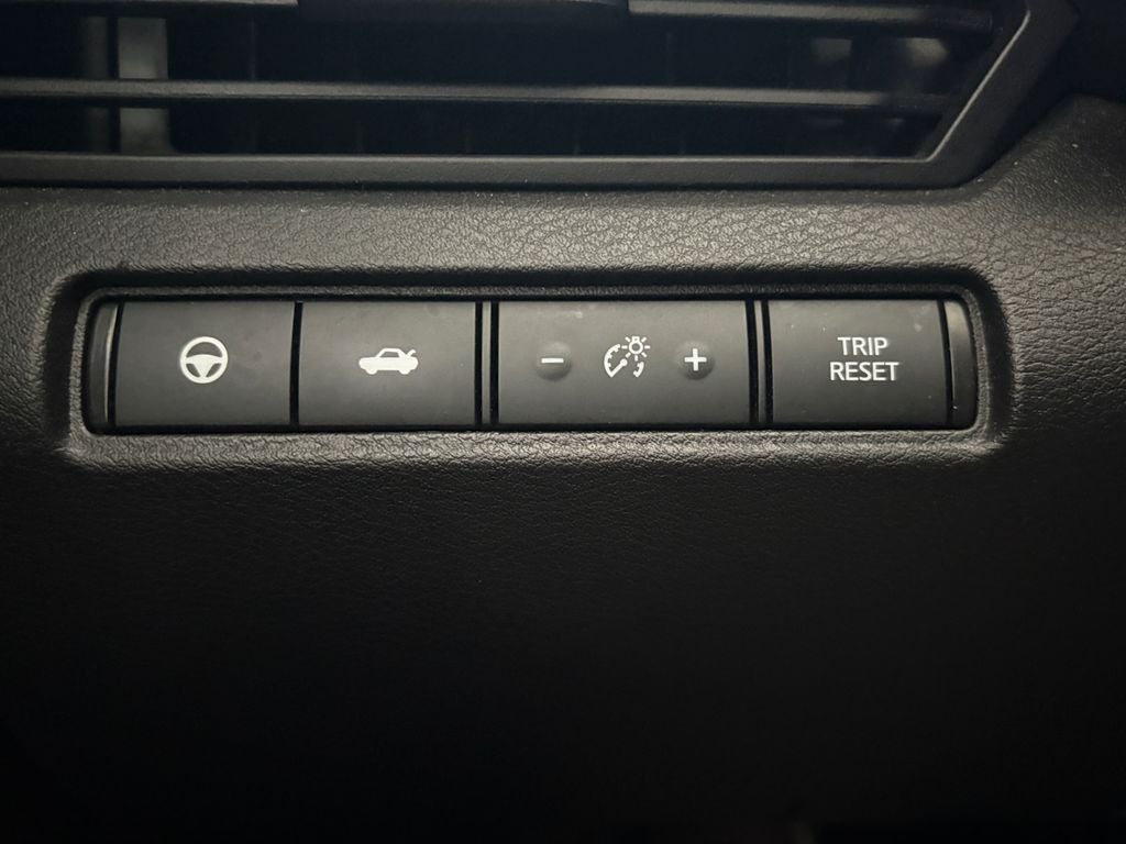 2023 Nissan Altima SL FWD