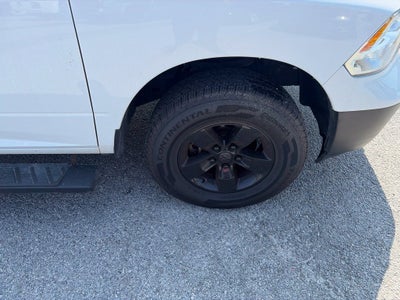 2021 RAM 1500 Classic Tradesman Crew Cab 4x4 5'7' Box