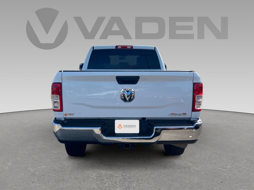 2022 RAM 2500 Tradesman Crew Cab 4x4 6'4' Box