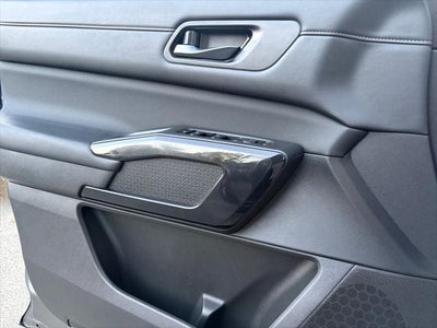 2025 Nissan Pathfinder SV FWD