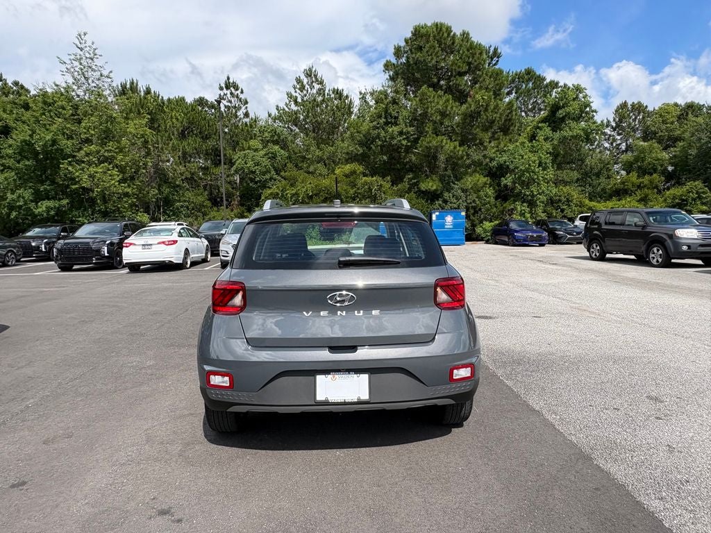 2025 Hyundai VENUE SEL