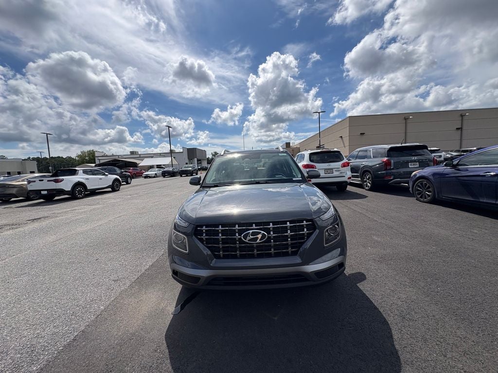 2025 Hyundai VENUE SEL