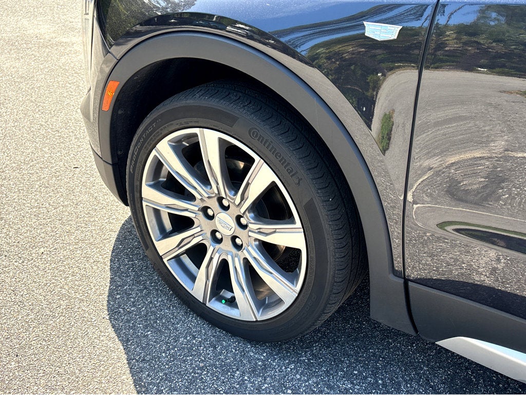 2023 Cadillac XT4 FWD Premium Luxury