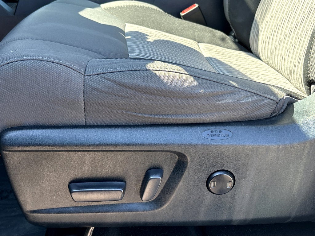 2017 Toyota Tundra 2WD SR5