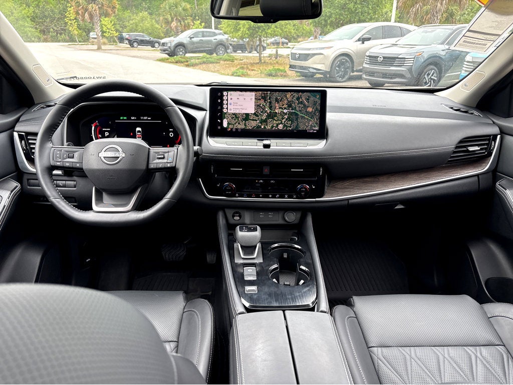 2025 Nissan Rogue Platinum