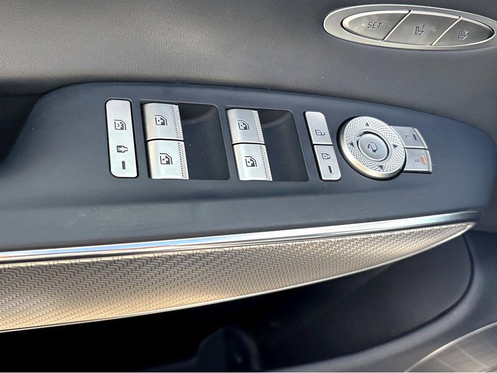 2023 Genesis GV70 2.5T