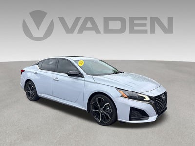 2023 Nissan Altima SR
