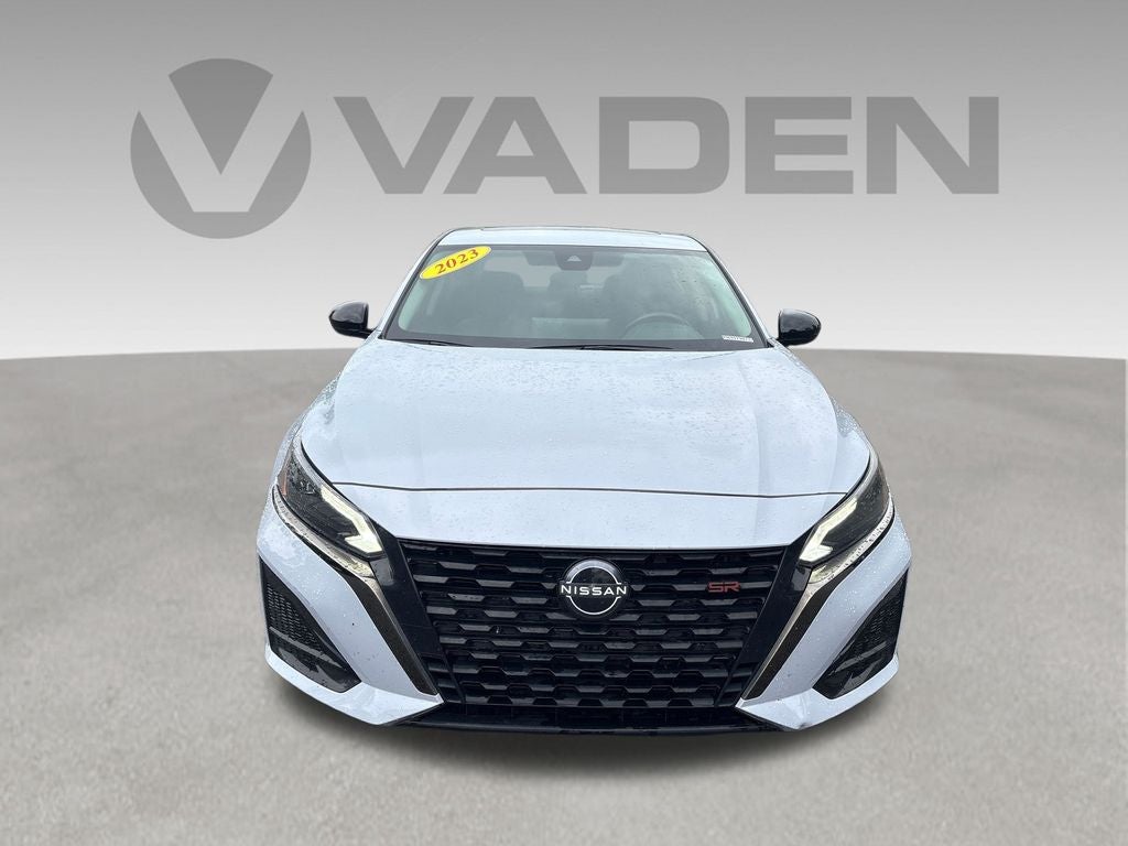 2023 Nissan Altima SR