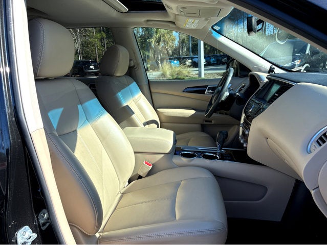 2016 Nissan Pathfinder SL