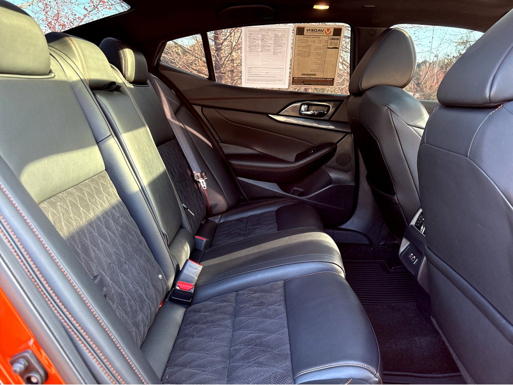 2019 Nissan Maxima SR