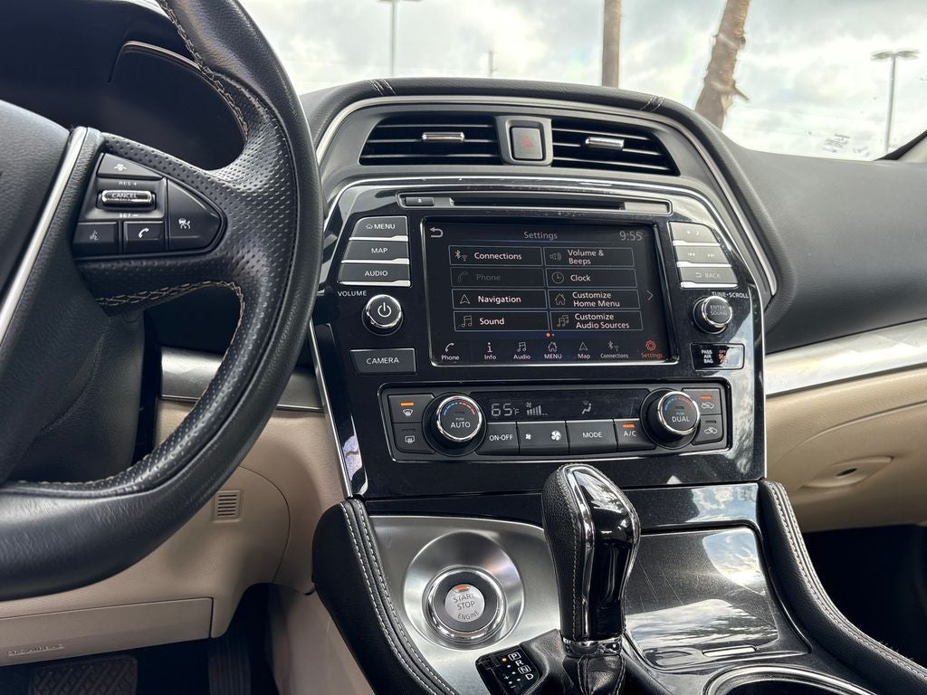 2023 Nissan Maxima SV