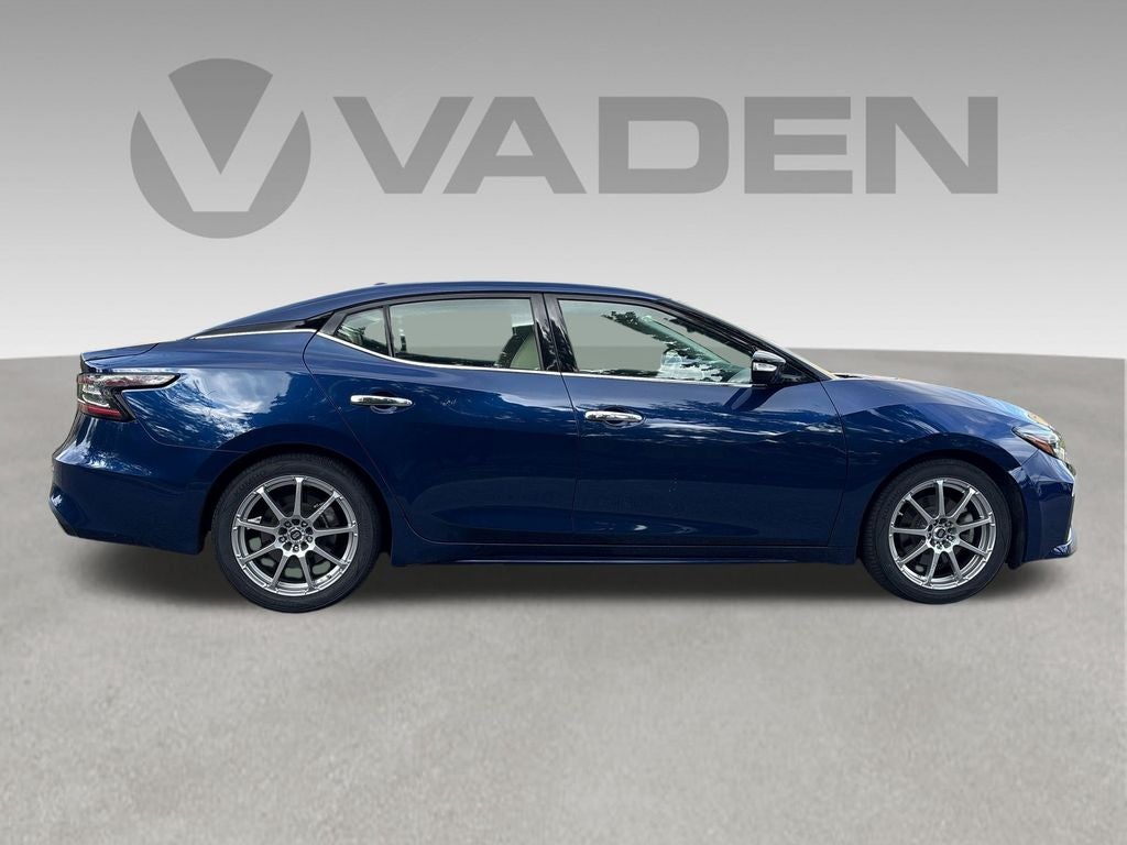 2023 Nissan Maxima SV