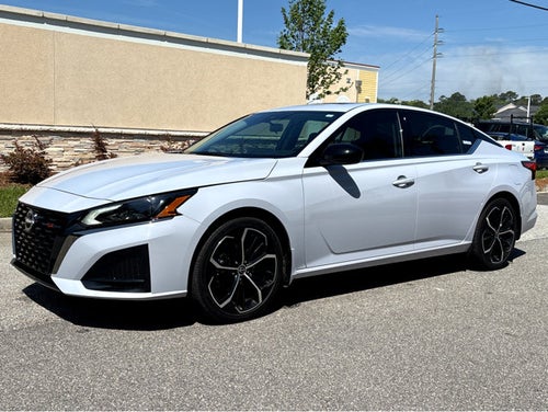 2025 Nissan Altima SR