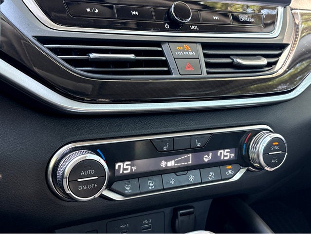 2025 Nissan Altima SR