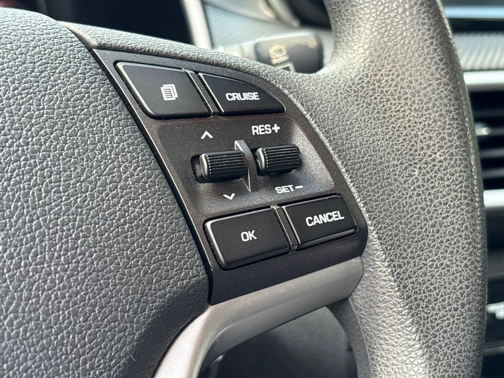 2021 Hyundai TUCSON SE