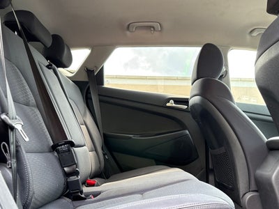 2021 Hyundai TUCSON SE