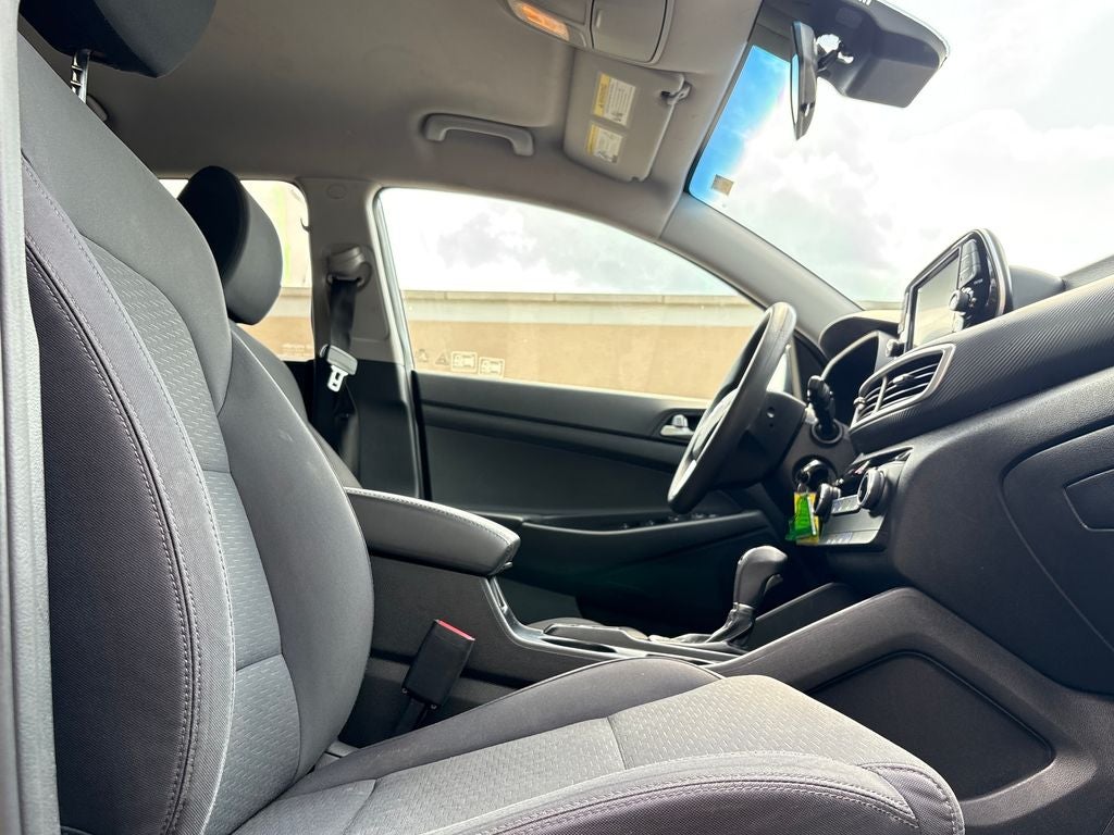 2021 Hyundai TUCSON SE