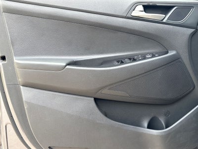 2021 Hyundai TUCSON SE