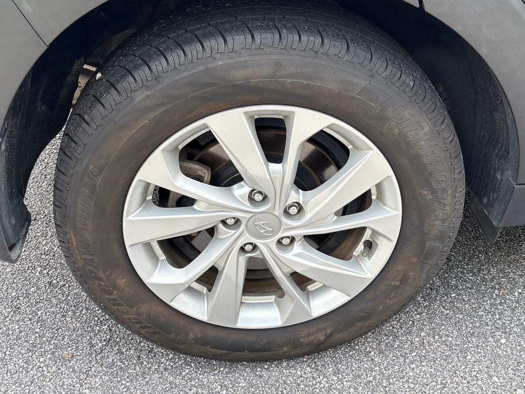 2021 Hyundai TUCSON SE