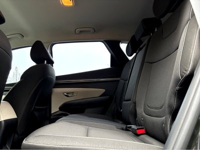 2022 Hyundai TUCSON SE