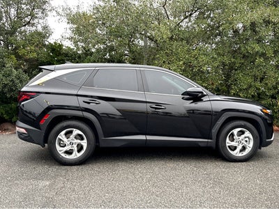 2022 Hyundai TUCSON SE