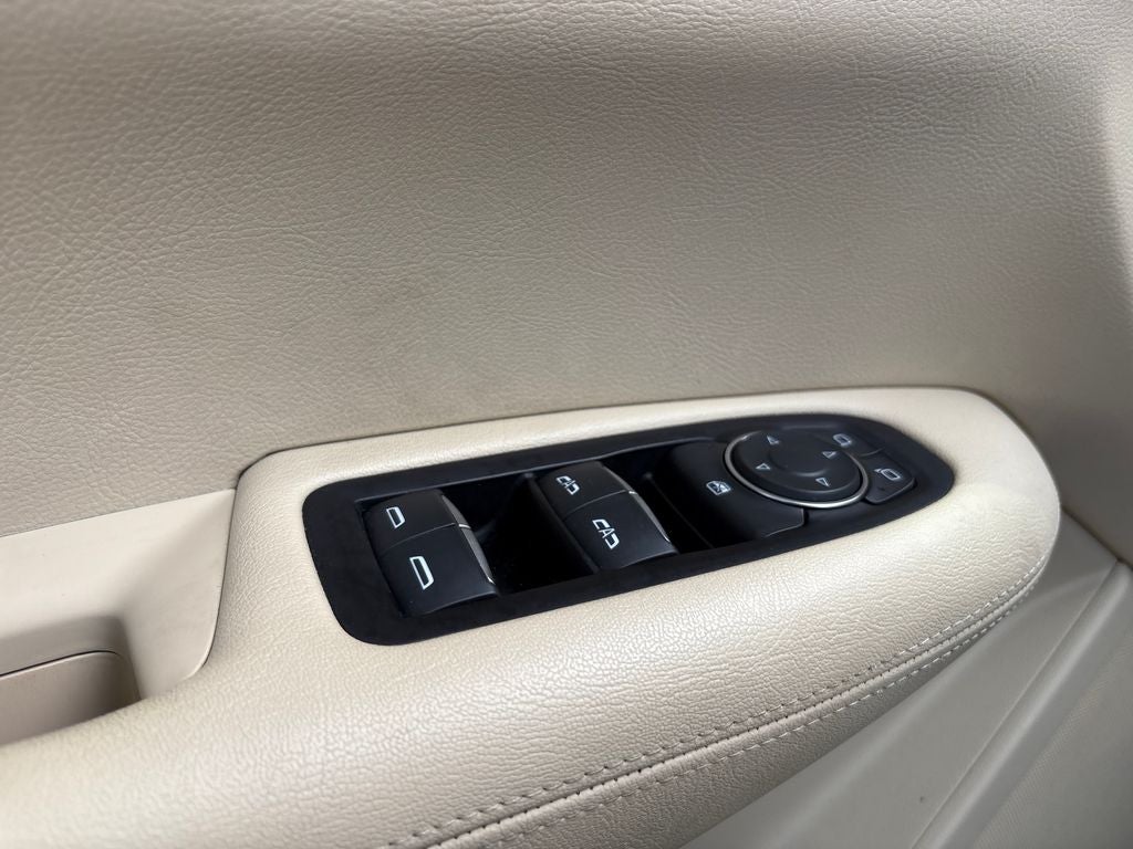 2017 Cadillac XT5 Base