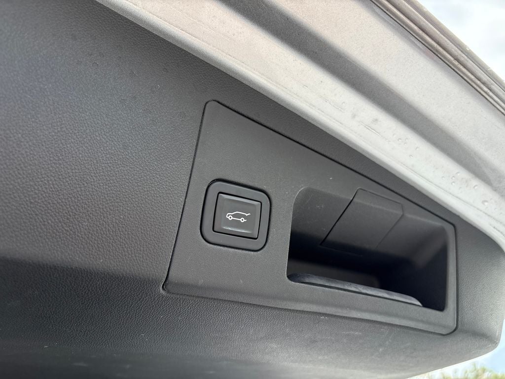 2017 Cadillac XT5 Base