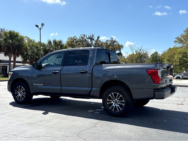 2024 Nissan Titan SV