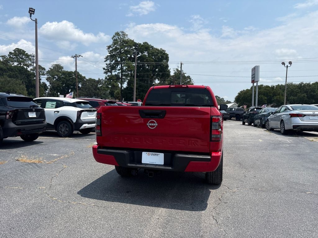2025 Nissan Frontier SV
