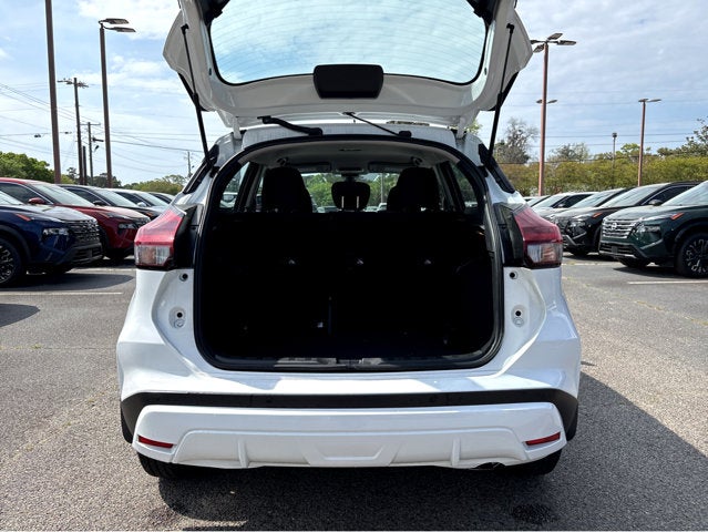 2025 Nissan Kicks Play S