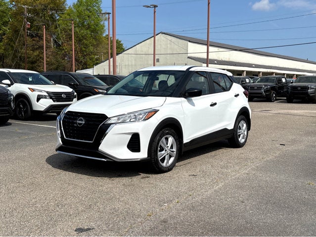2025 Nissan Kicks Play S