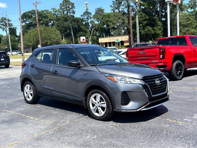 2024 Nissan Kicks S