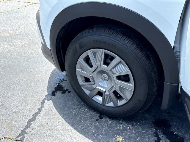2025 Nissan Kicks S