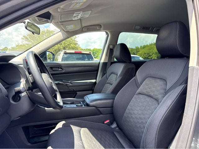 2023 Nissan Pathfinder S