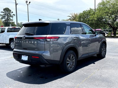 2023 Nissan Pathfinder S
