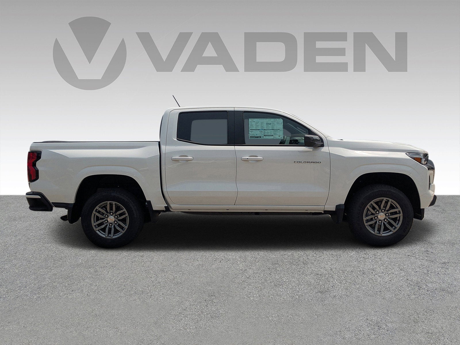 2024 Chevrolet Colorado 2WD LT